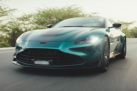 Aston Martin diskret versichern beim Spezialmakler für Luxusfahrzeuge
