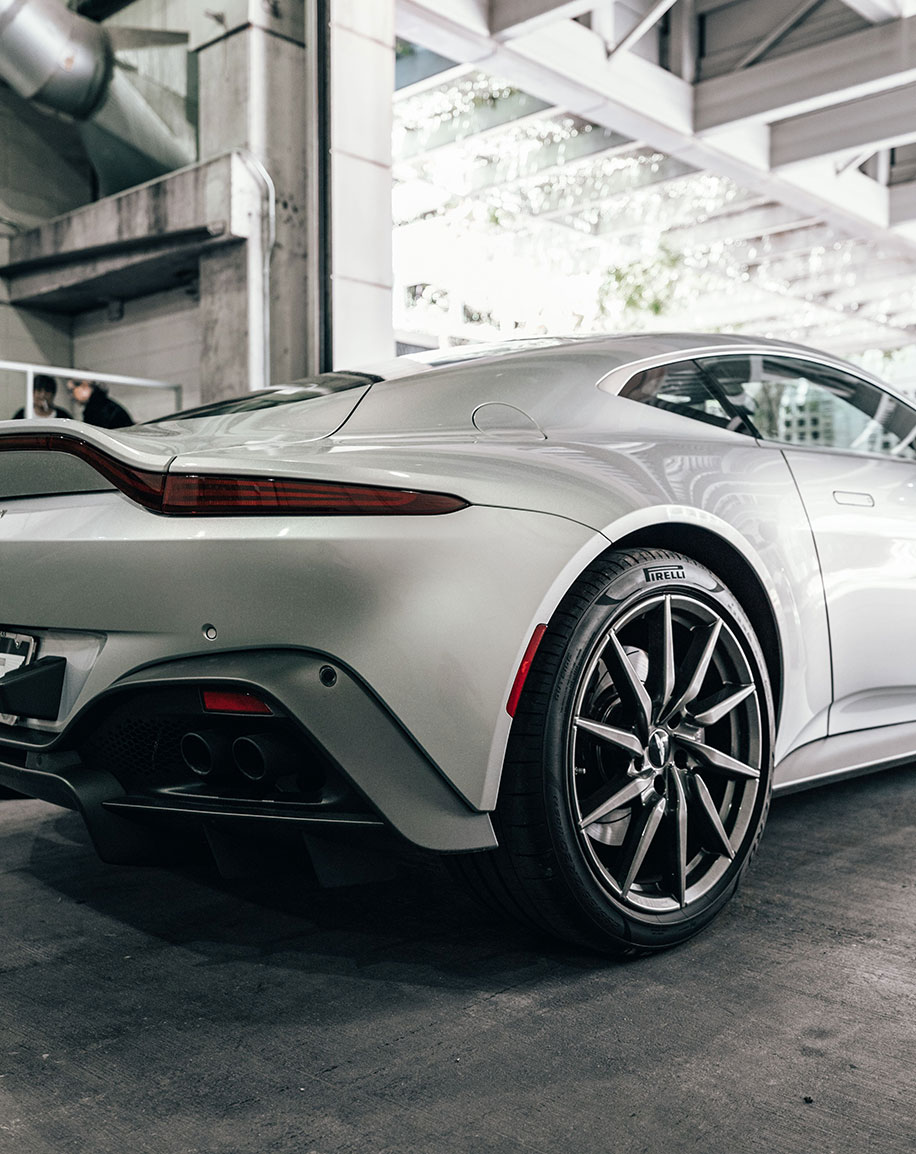 Aston Martin versichern – Spezialtarif vom unabhängigen Makler Gentner